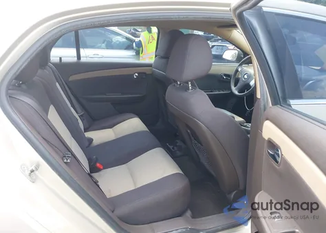 2010 Chevrolet Malibu Ls z USA, uszkodzony, nr VIN 1G1ZB5EB5AF183394